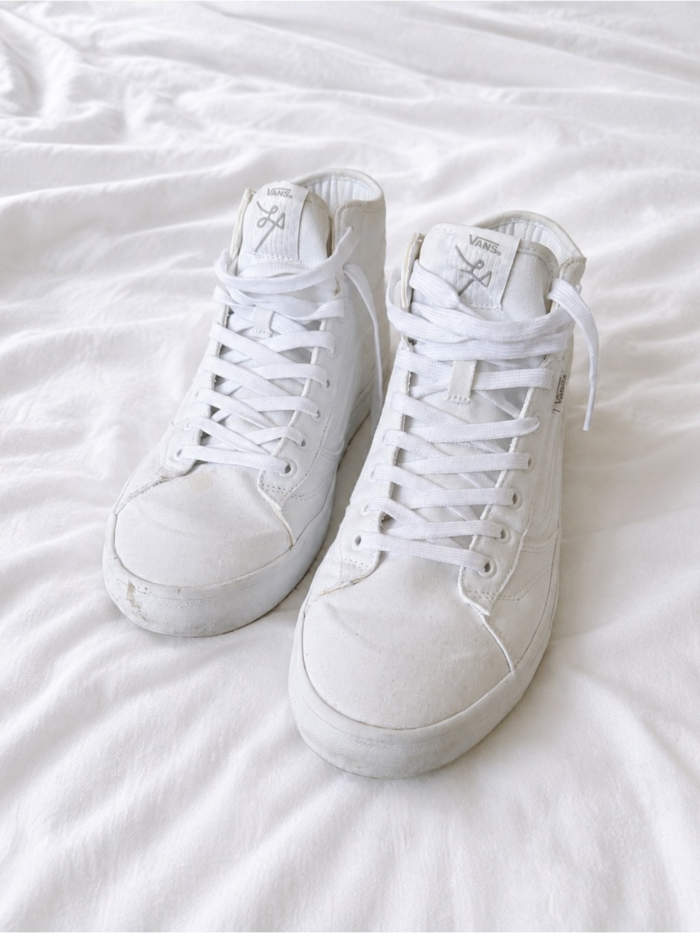 Fits like size 12! Vans Sk8-Hi Shoe White Men Sneakers